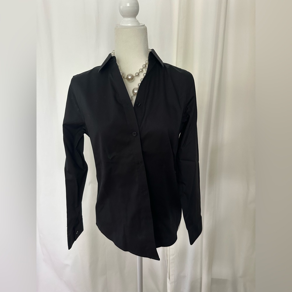 Chico's 0 (S/4) Black No-Iron Button Down Long Sleeve Shirt